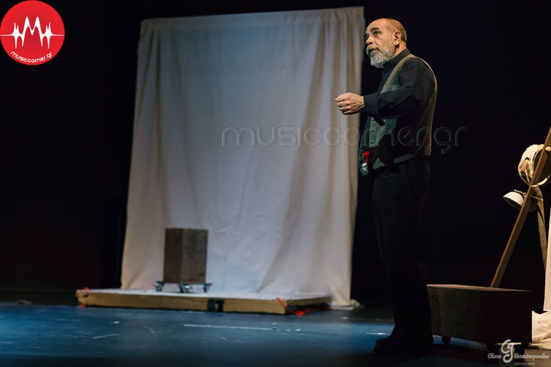 Ο «Καπετάν Μιχάλης» στο θέατρο «Τόπος Αλλού»!