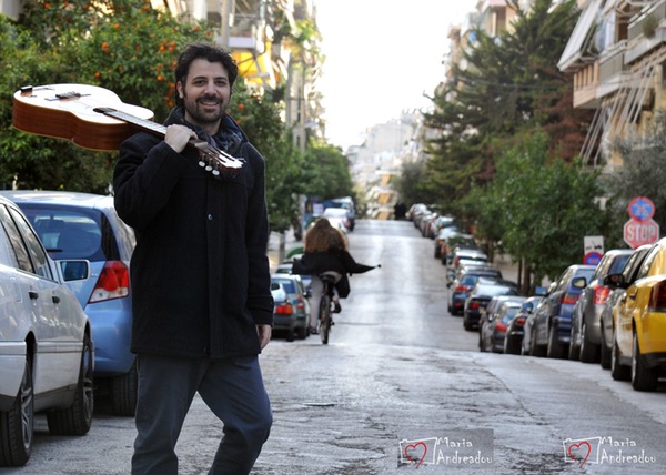 “Σεμπρεβίβα” στον Ιανό, με τον Πάνο Μπούσαλη και φιλοξενούμενη την Αναστασία Μουτσάτσου…