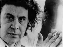 «Όταν σφίγγουν το χέρι» η “Ορχήστρα Μίκης Θεοδωράκης”, τα Κίτρινα Ποδήλατα και η Ζωή Παπαδοπούλου!