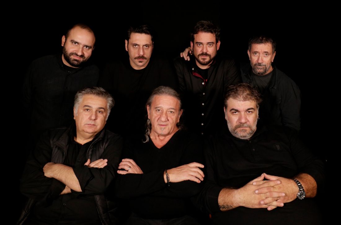 Η επετειακή παράσταση “25 Χρόνια Άγαμοι Θύται” στο Θέατρο Βράχων και στο Θέατρο Δάσους στη Θεσσαλονίκη!