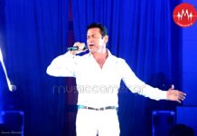 Ο Μάριος Φραγκούλης ετοιμάζεται πυρετωδώς για τη συναυλία «Symphony of Life» στο Ηρώδειο