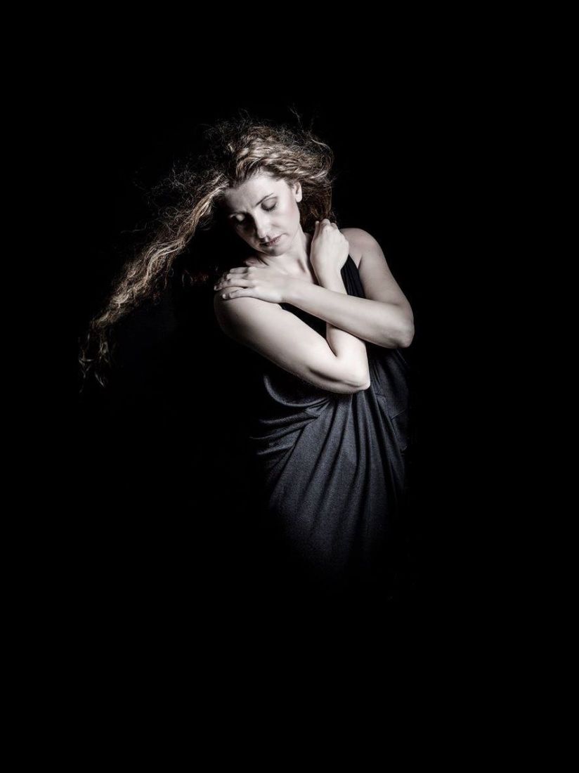 Η Άννα Μπουρμά επιστρέφει με «Τα 5 Στοιχεία»!