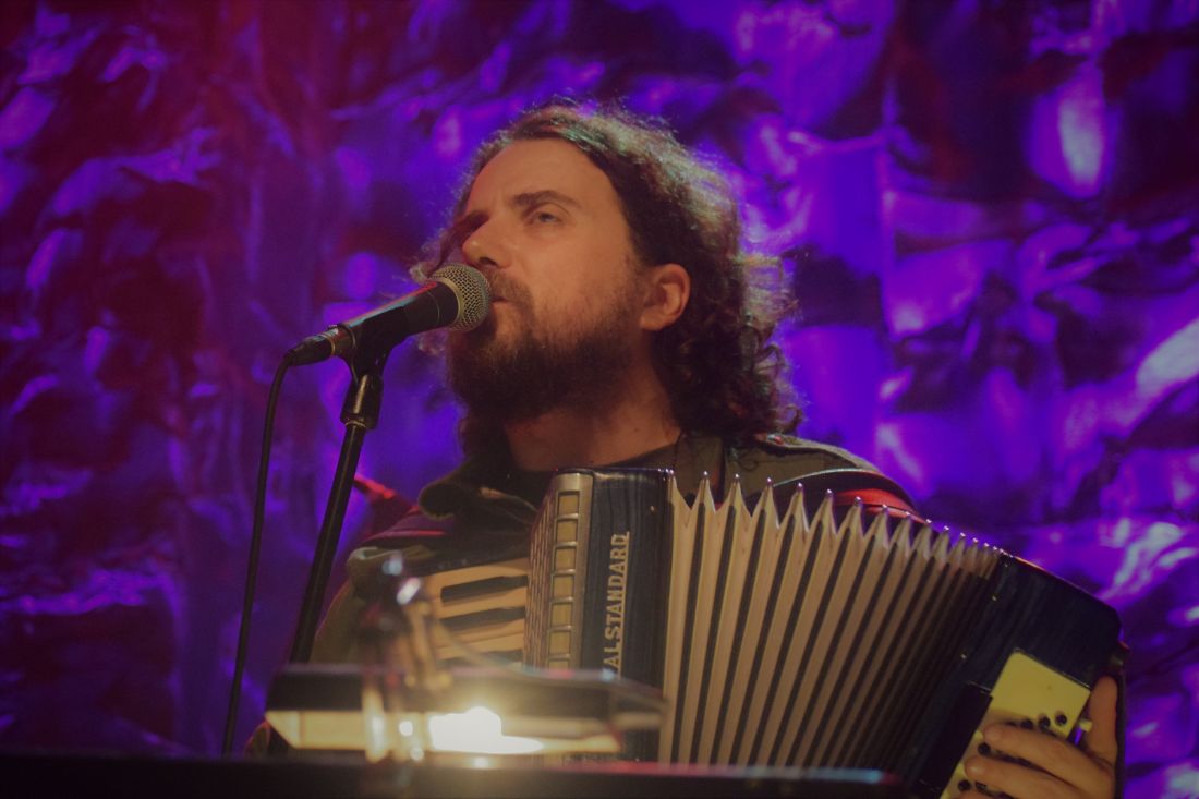 Συνεχίζει με νέους καλεσμένους στο Σταυρό του Νότου, ο Στάθης Δρογώσης!