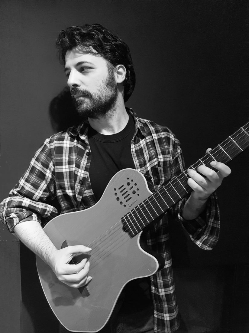 Ο Πάνος Μπούσαλης φτιάχνει τη… “Σφίγγα από Χιόνι”!