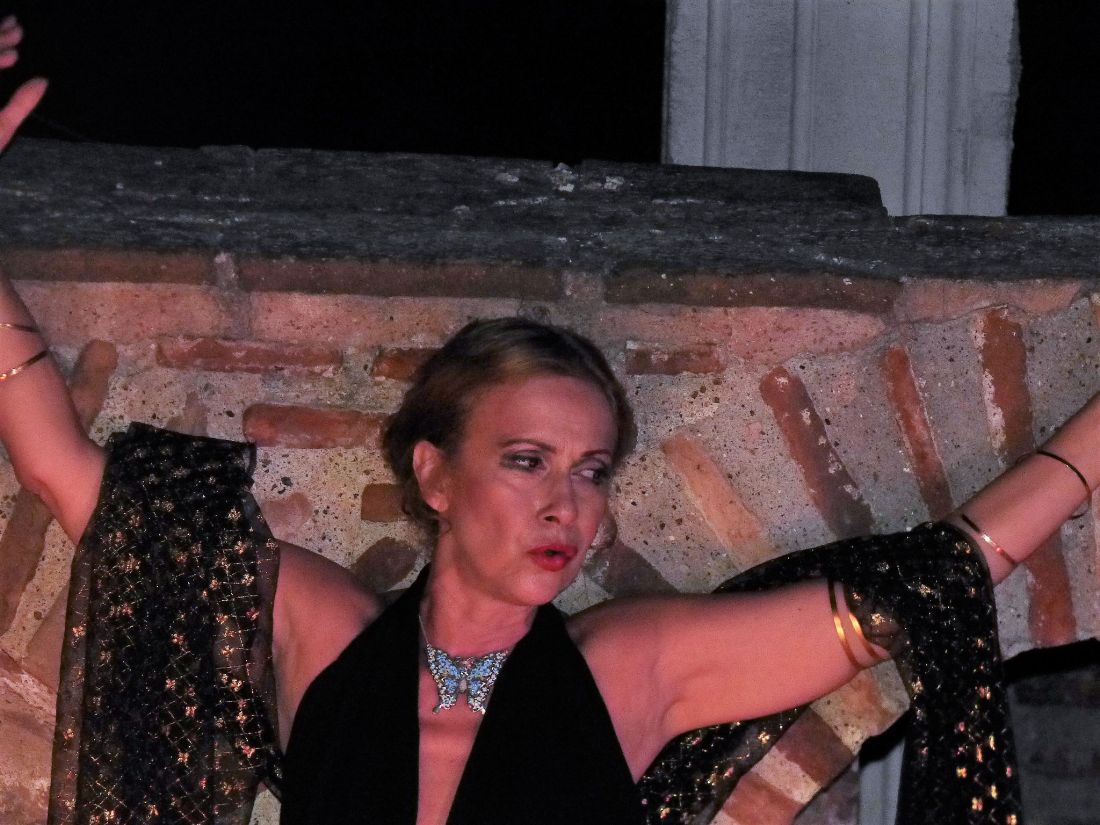 Μια μουσικοθεατρική παράσταση για τη Μαρία Κάλλας, ανεβαίνει στο Θέατρο Αργώ, σε σκηνοθεσία Τζένης Δριβάλα