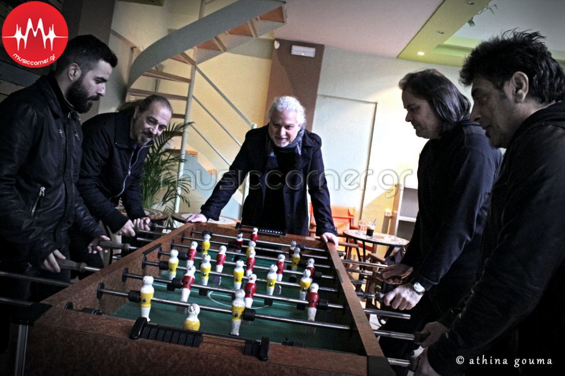 Οι Magic De Spell στο Music Corner!