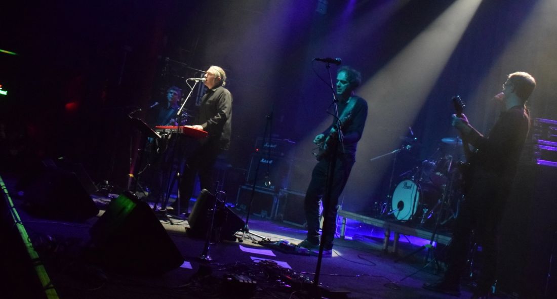 H απώλεια κάνει τα Διάφανα Κρίνα… να ανθίζουν ακόμα!