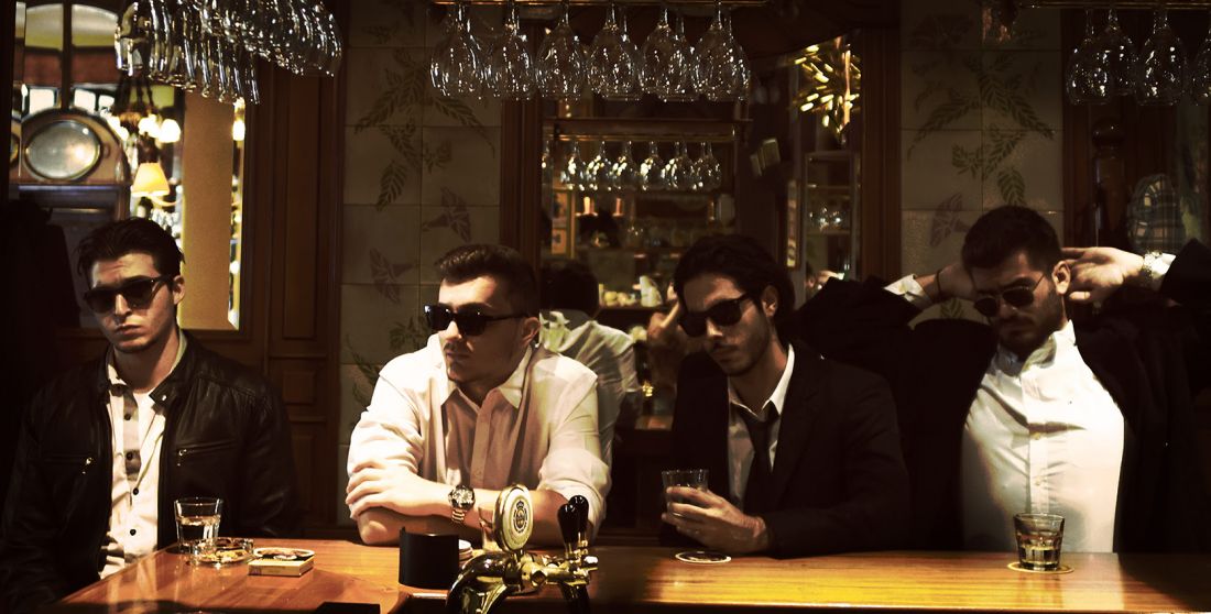 Οι ΦΙΛΜ ΝΟΥΑΡ κυκλοφορούν το ντεμπούτο album τους, “Αστική Ραψωδία”…