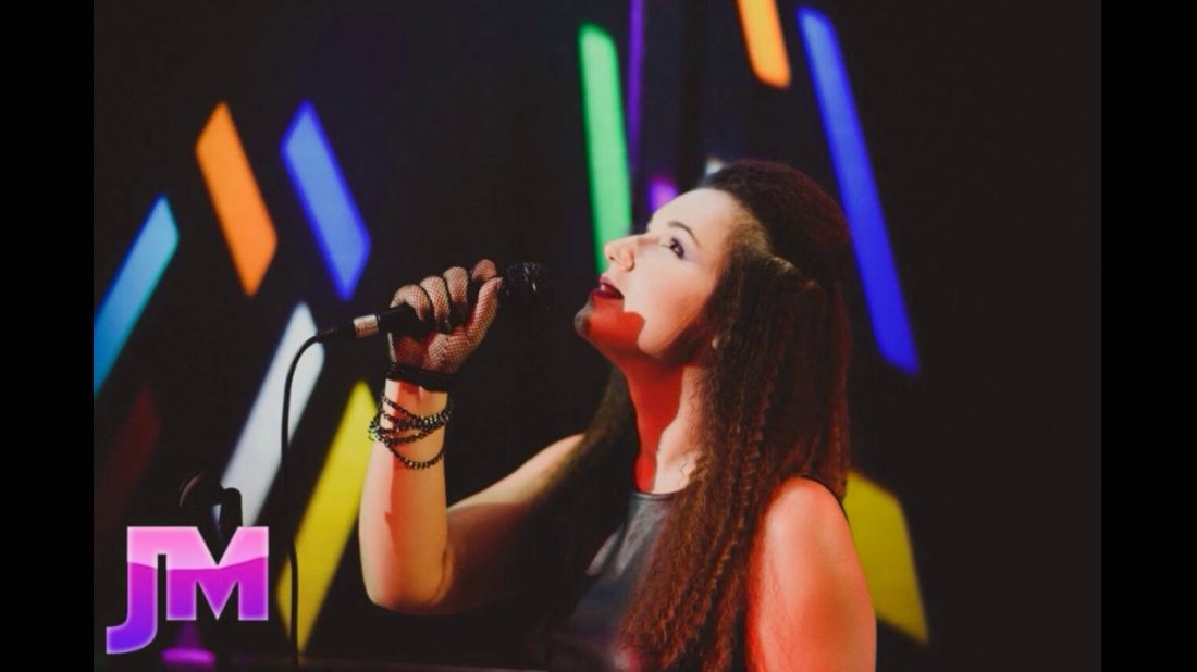 Joanne Marnezi – “I am in pain”