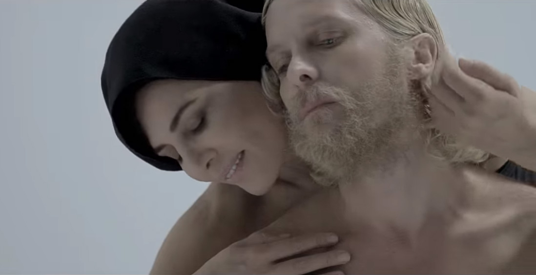 Άλεξ Καββαδίας – “Abnormal”