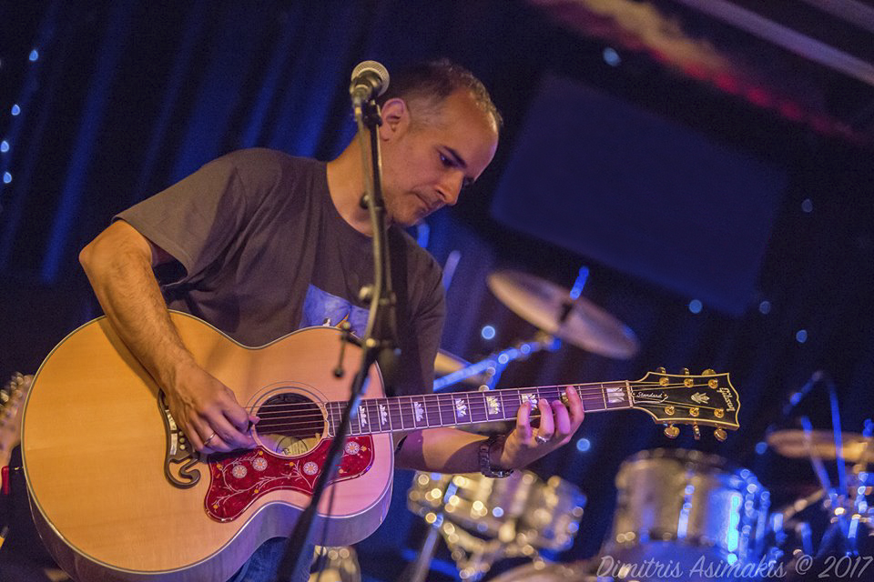 Ο Κώστας Λεμονίδης και οι Lemon Pies, θα ανέβουν στη σκηνή του Cabaret Voltaire…