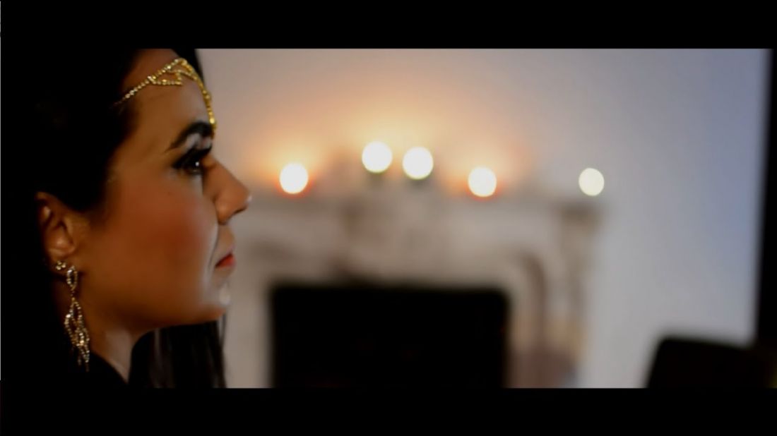 “Last Tango by Zoe”, ζωντανεύει στις οθόνες μας! Δείτε το νέο video clip της Ζωής Τηγανούρια…