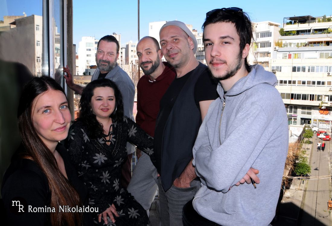 Μαρία Λατσίνου & Mokita – “Σφίγγει ο κλοιός”