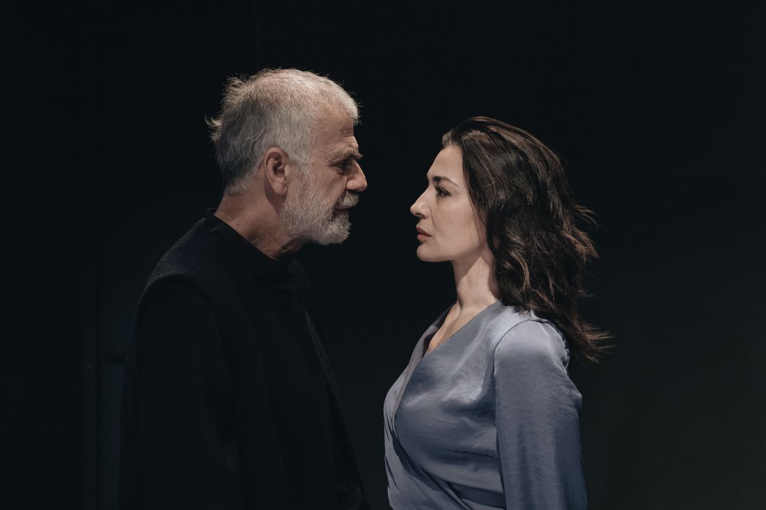 “Μετά την πρόβα” του Ίνγκμαρ Μπέργκμαν, με τους Περικλή Μουστάκη, Μαρία Ναυπλιώτου & Πηνελόπη Τσιλίκα…