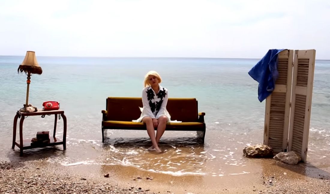 “Αγκίστρι”, το δεύτερο βίντεο κλιπ της Δέσποινας Λεοντή…