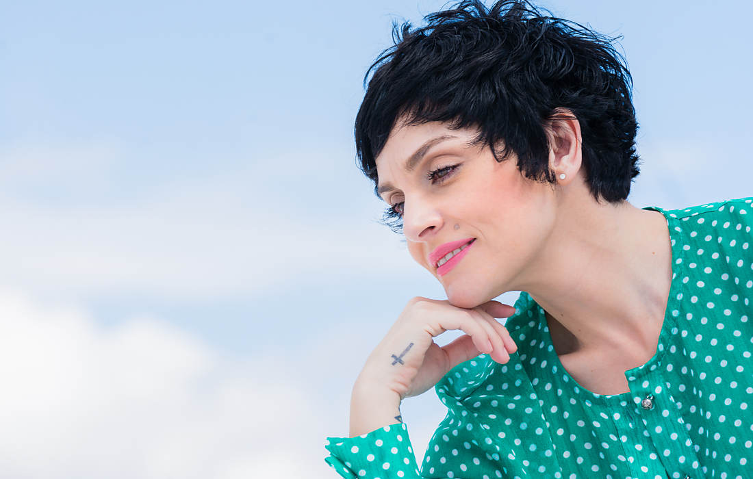 Βρεθήκαμε στην προακρόαση του νέου δίσκου της Ελεωνόρας Ζουγανέλη, “Πού Με Φτάσανε οι Έρωτες”!