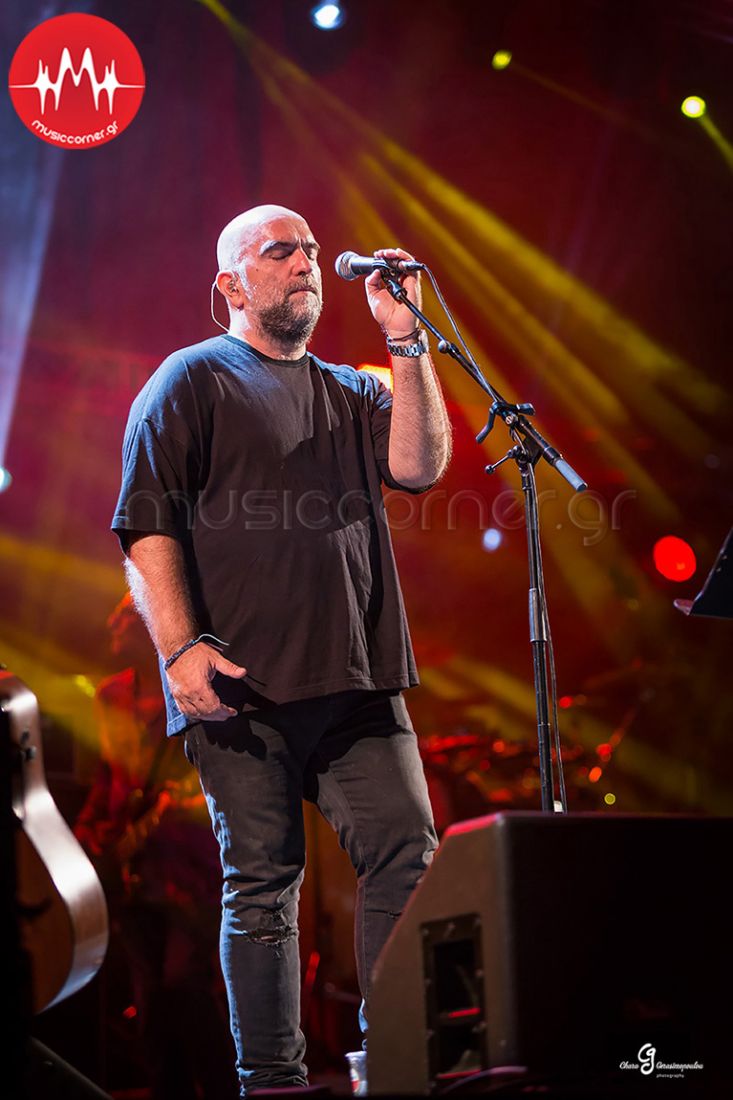 Ο Μπάμπης Στόκας live στην Πολίχνη…