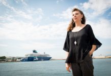 Αθηνά Ρούτση – “Συμβιβασμένος πειρατής”