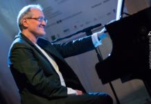 Ο Γιώργος Ανδρέου στο Φεστιβάλ Ρεματιάς στο Χαλάνδρι, με τον Σταύρο Σιόλα και την Ελένη Τσαλιγοπούλου