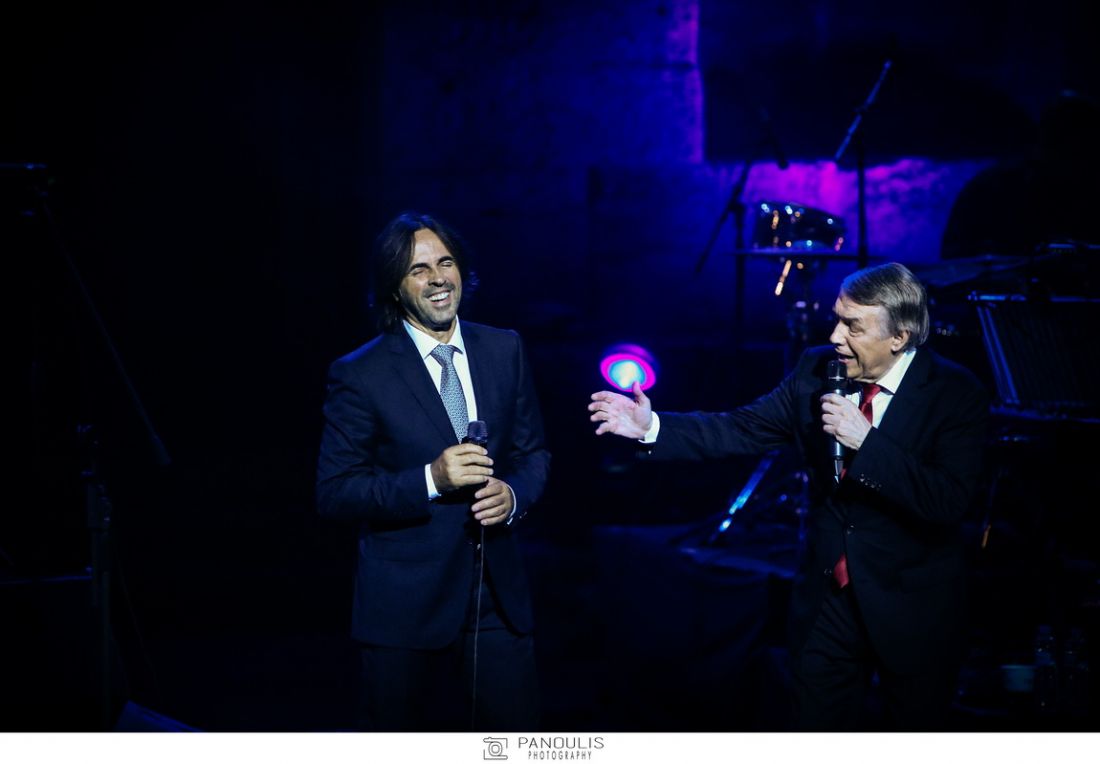 Μια νύχτα μαγική, μια σύμπραξη ουσιαστική… Salvatore Adamo και Βασίλης Λέκκας γεφύρωσαν δυο γενιές στο Ηρώδειο!