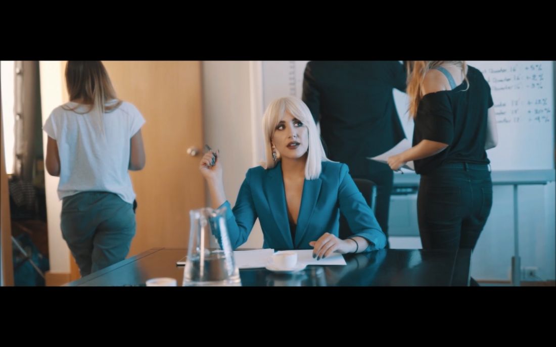 Η Μαλού επιστρέφει με νέο single και video clip…