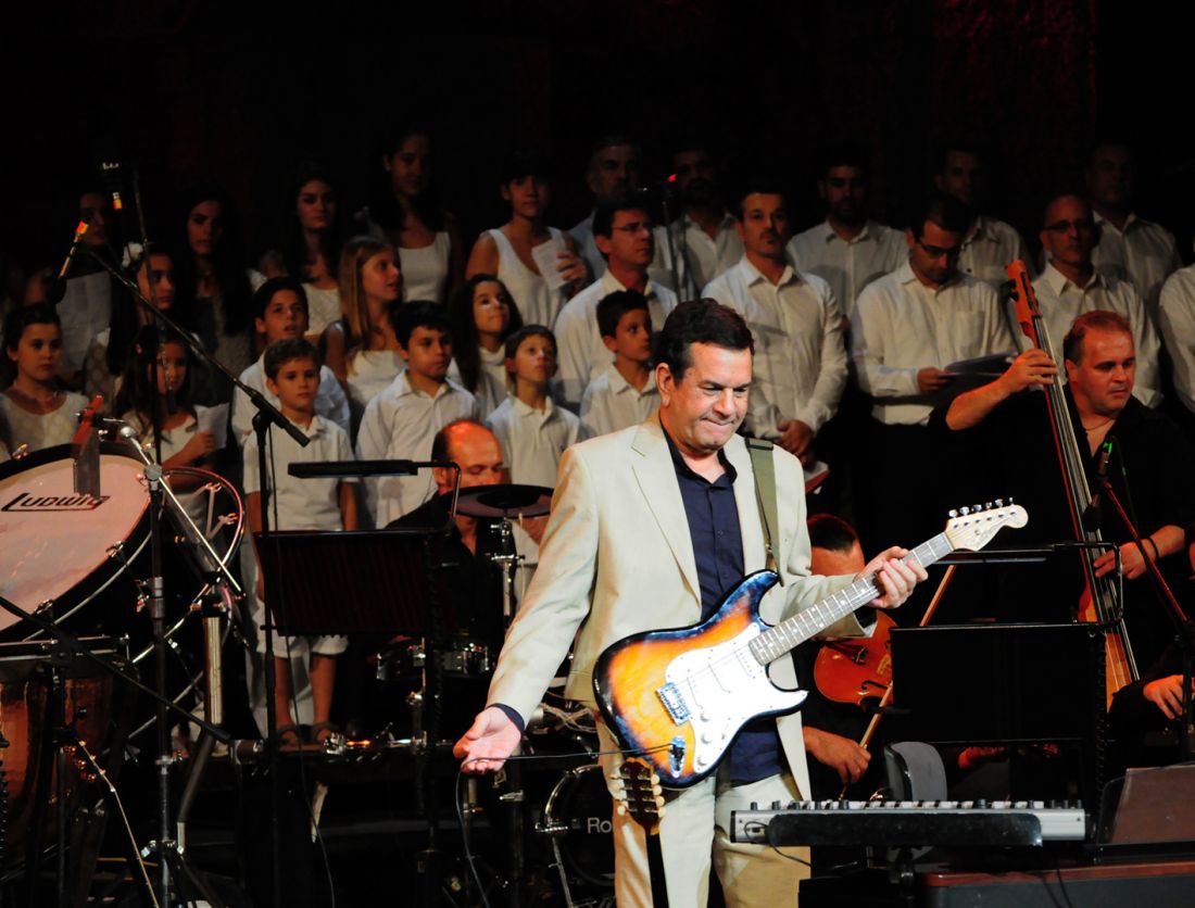 Στο Θέατρο Παλλάς αντί για το Ηρώδειο, ο Σταμάτης Σπανουδάκης!