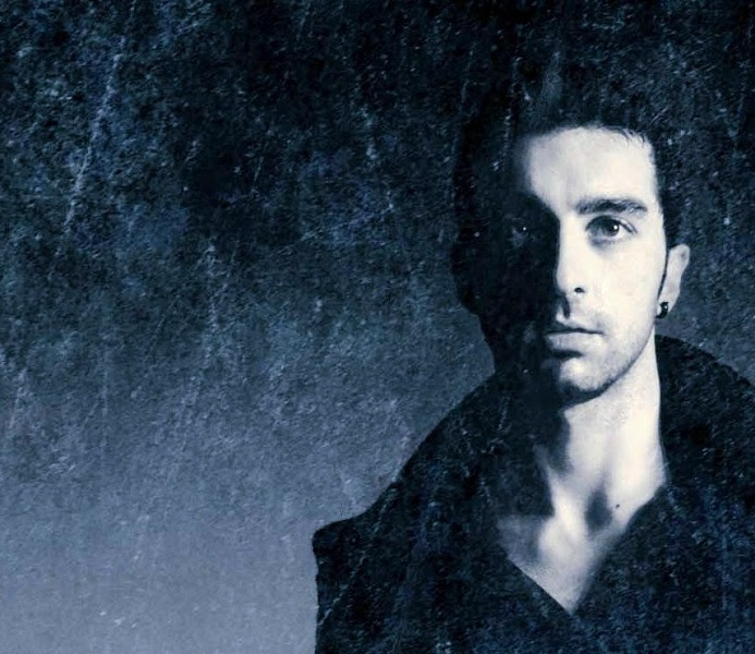 Ο Νικόλας Ευαντινός τραβάει… χαλινάρι στο Γυάλινο Μουσικό Θέατρο Up Stage