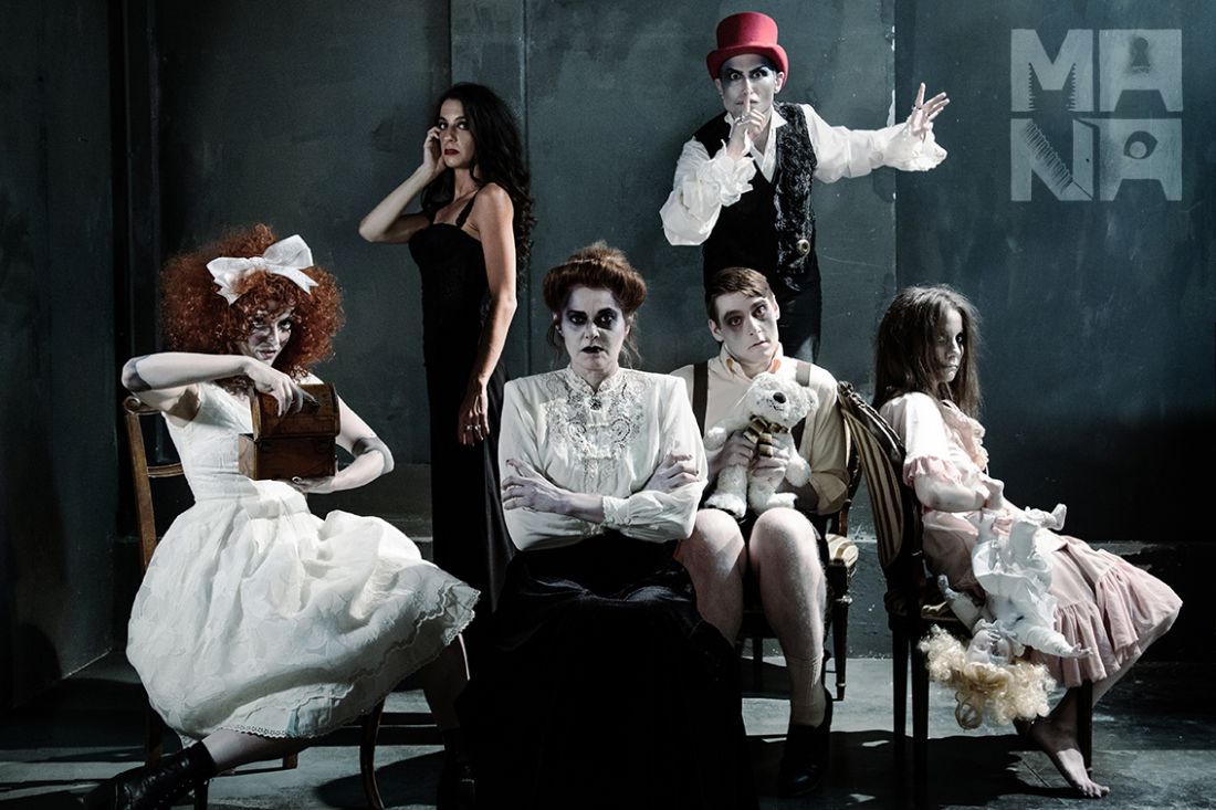 Η “Μάνα” σε όλες της τις πτυχές, στο Faust, σε σκηνοθεσία Σταμάτη Πακάκη…