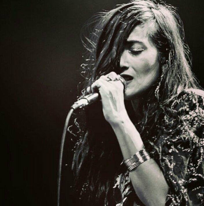 Η Hindi Zahra, επιστρέφει σε Θεσσαλονίκη και Αθήνα!