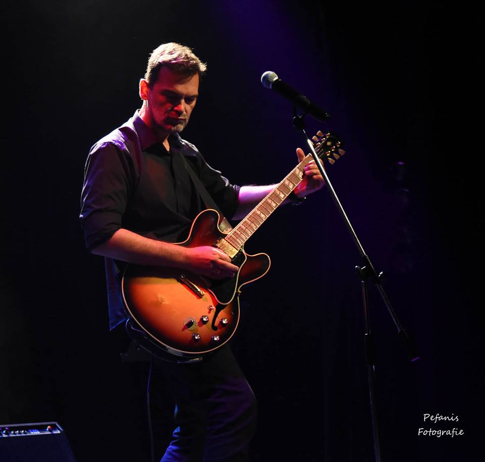 Ο Κωνσταντίνος Καζάκος θα… ροκάρει κάθε δεύτερη Παρασκευή, στο Jazzpoint!