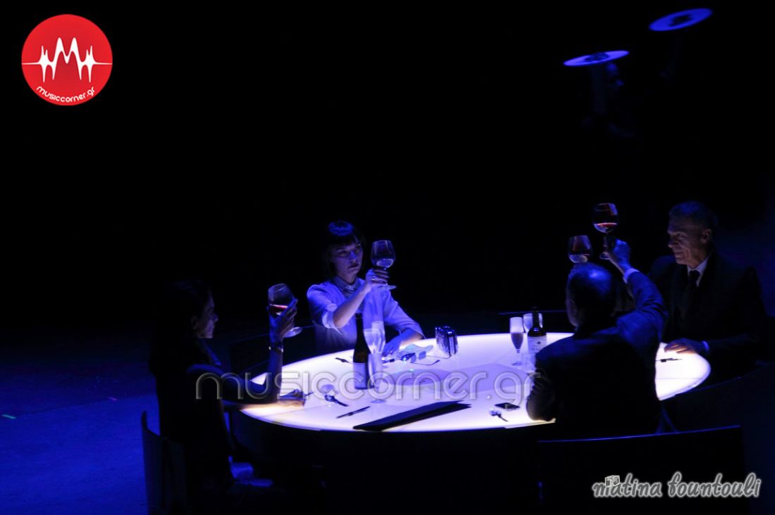 Απολαύσαμε ένα υπέροχο «Δείπνο» στο Σύγχρονο Θέατρο…