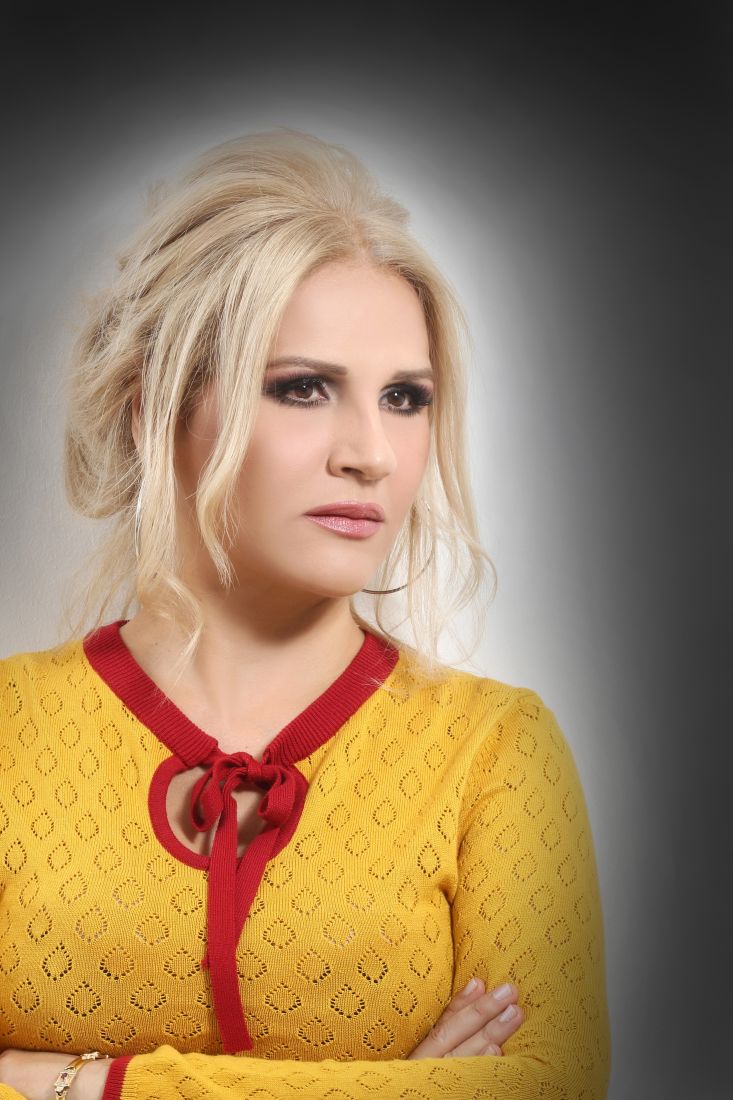 Η Μπέσυ Μάλφα ψάχνει ως Σίρλεϋ Βαλεντάιν, μια δεύτερη ευκαιρία στη ζωή… Θα την έχει;