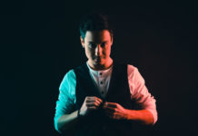 Ο Αλέξανδρος Τσαπράζης στο «Μουσικό κουτί»