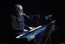 Ανοιχτή Επιστολή της οικογένειας του Θάνου Μικρούτσικου, προς την Υπουργό Πολιτισμού και Αθλητισμού…