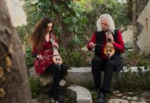 Ο Ross Daly και η Kέλυ Θωμά επιστρέφουν στο Θέατρο Ροές για δύο παραστάσεις…