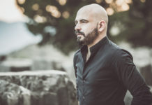 “Καπετάν Μιχάλης”: η νέα λαϊκή όπερα του Δημήτρη Μαραμή ξεκινά το ταξίδι της…