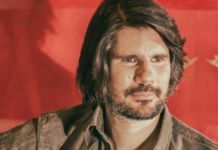 O Στέλιος Κουκέλης live στη μουσική σκηνή Ρίζες, με τη συμμετοχή της Ναταλίας Ρασούλη…