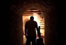 Νίκος Μπέρκας – “Γυναίκες του δρόμου”