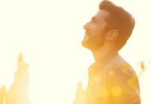 Η “Όμορφη Ζωή” του Θοδωρή Βουτσικάκη οπτικοποιήθηκε! Δείτε το video clip…