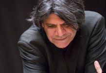 «Tο πέρασμα του χρόνου» φέρνει τον Νίκο Ξυδάκη στον Παρνασσό, με τον Τάσο Αποστόλου, τη Χριστίνα Μαξούρη και τις Πλειάδες!