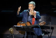 Ο Γιώργος Νταλάρας έκανε γενέθλια με μοναδικά ντουέτα, στο Ηρώδειο!