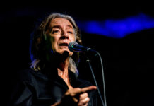 Ο Κώστας Τουρνάς εφ’ όλης της ύλης στο HolyWood Stage…