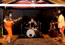 Μπάμπης Παπαδόπουλος – “Το Ροκ του Καραγκιόζη”