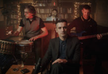 Γιαν Βαν – “Κάτω απ’ τη μαρκίζα”