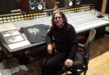 Στέλιος Σαλβαδόρ & Μωρά στην Φωτιά – “Κάτω στην πόλη”