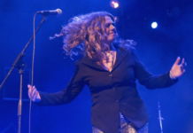 Sold out πρεμιέρα για το “άλμπουμ” της Ελένης Τσαλιγοπούλου, στην Πειραιώς 131…