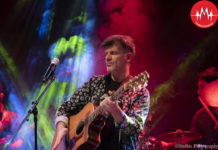 Ο Φοίβος Δεληβοριάς παρουσιάζει το νέο “Φεστιβάλ Ανάδυση”!