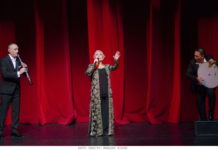 Θρίαμβος για την πρώτη παράσταση της Μαρινέλλας στο ΚΠΙΣΝ…