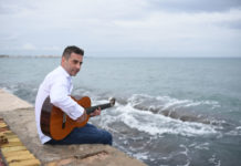 Άγγελος Χρονάς – “Καρδιοφτερουγίσματα”