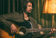 “Αν θες να ονειρεύεσαι… ξύπνα”, το πρώτο EP του Στέλιου Κουκέλη…